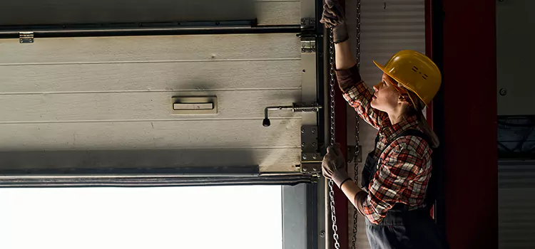 Addressing Common Garage Door Stoppage Issues in Northdale, FL